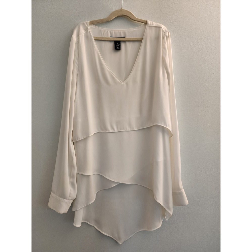 White House Black Market White Tiered High-Low V-Neck Blouse Size 4 570168174